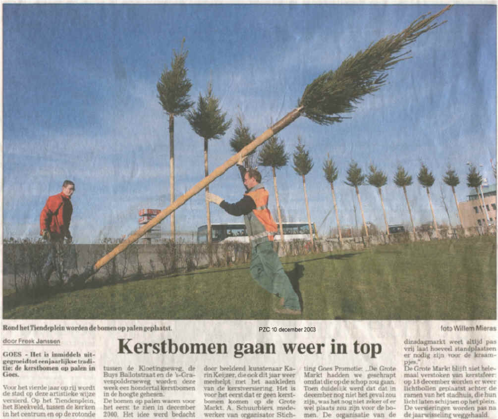 artikel PZC 10 december 2003 "Kerstbomen gaan weer in top"