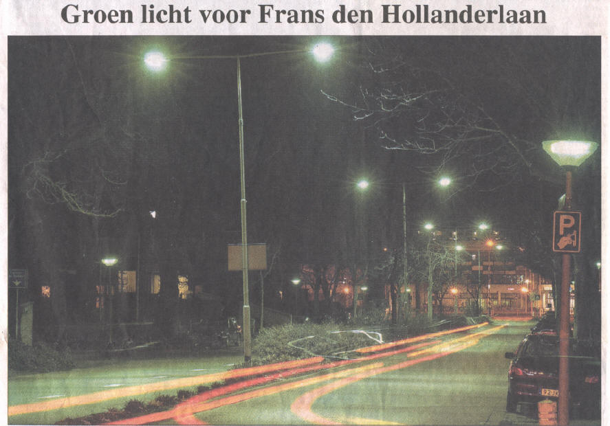 Foto in PZC van 10 maart 2004 i.v.m. groen verlichte Frans den Hollanderlaan